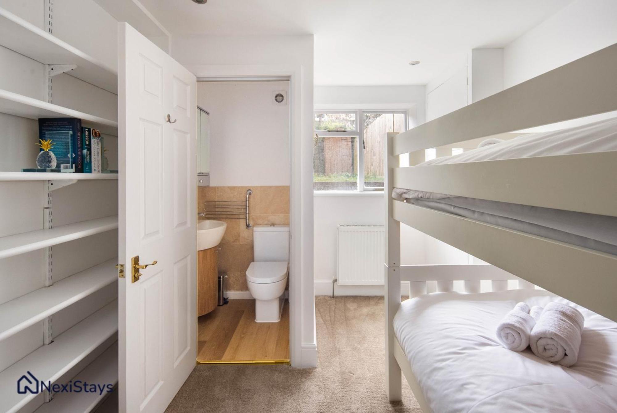Apartmán 10 Mins Walk To The Oval, The Kennington Retreat Londýn Exteriér fotografie